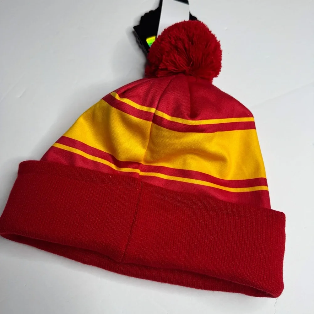 Kansas City Chiefs NFL Unisex Men Women LED Light Up Cuffed Pom-Pom Hat Beanie
